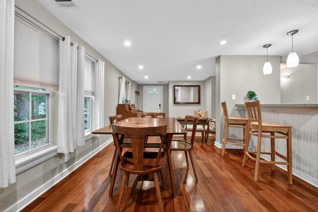 Building Photo - 4525 Avenue B