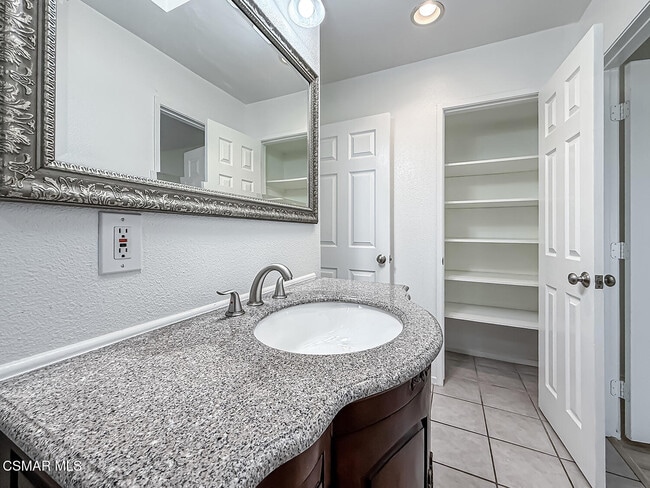 Building Photo - 4150 Lake Harbor Ln