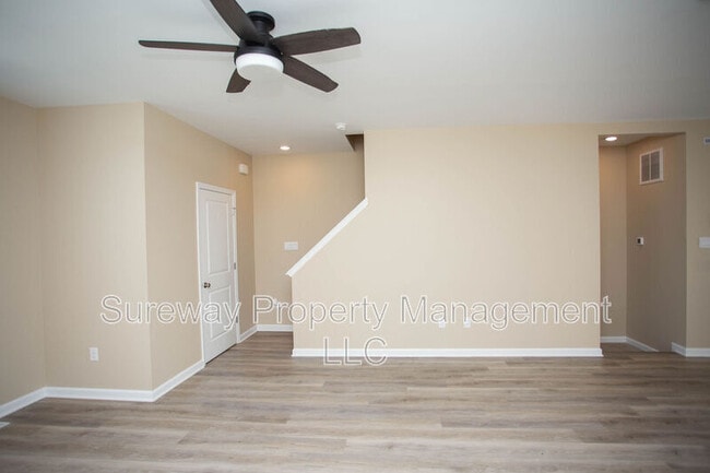 Building Photo - 239 Macoun Way