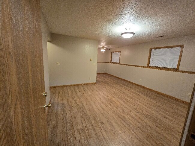 Building Photo - 1113 2nd Ave