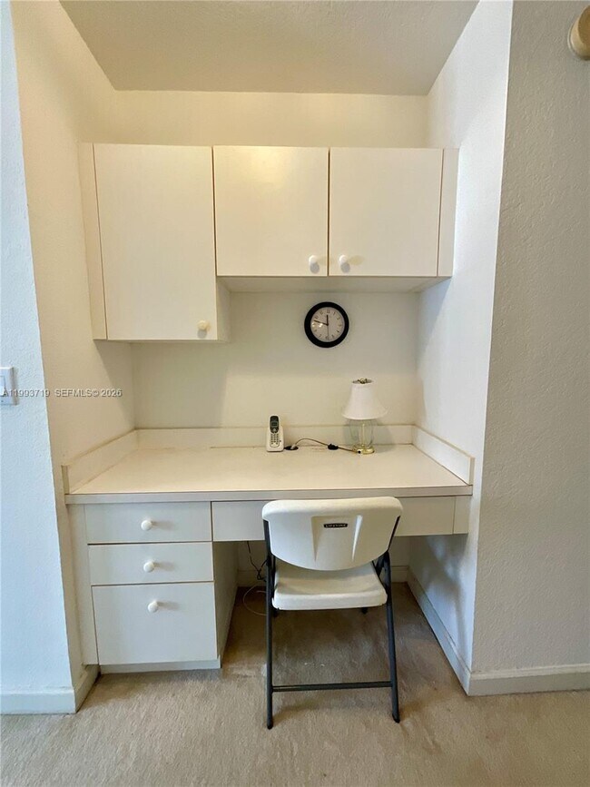 Building Photo - 5628 NW 113th Ave