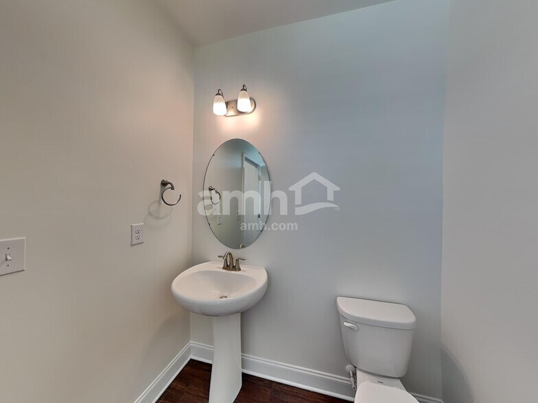 Building Photo - 164 Hazel Pk Dr