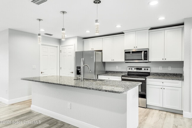 Building Photo - 2977 Fig Rd SE