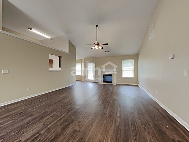 Building Photo - 2095 Mina Lane Dr