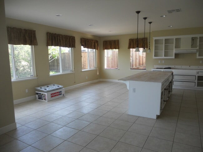 Building Photo - 836 Spotted Pony Ln