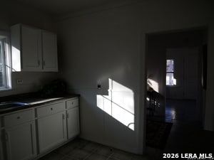 Building Photo - 1820 Ruiz St