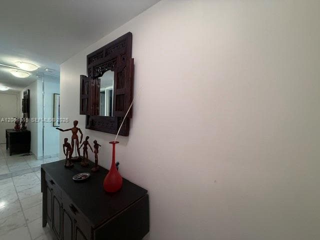 Building Photo - 1440 Brickell Bay Dr