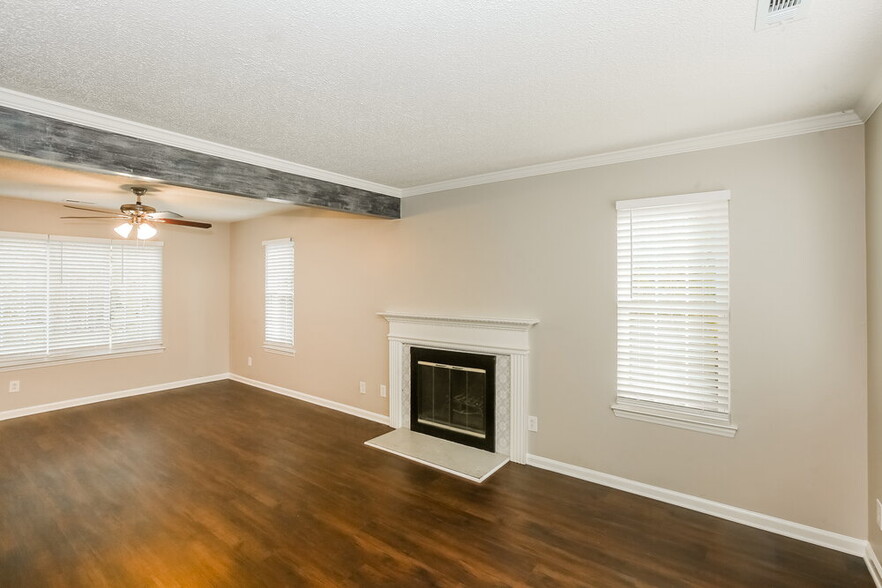 Building Photo - 2902 Faircroft Way