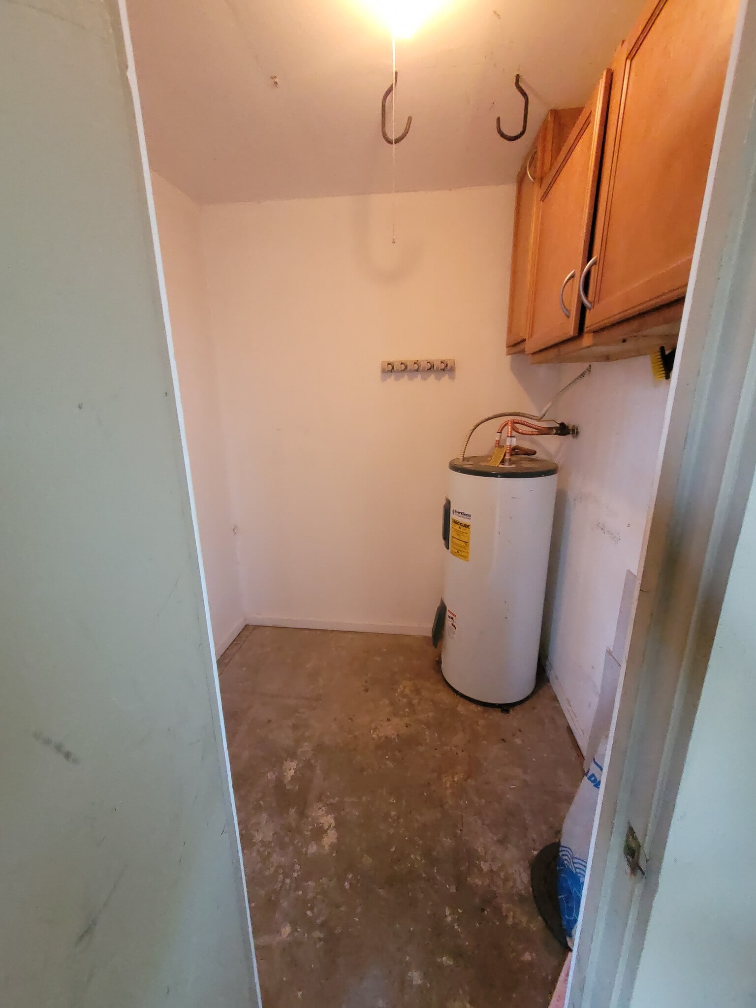 Storage closet - 200 E Southern Ave