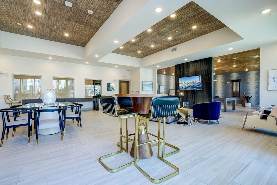 Building Photo - 5344 Sycamore School Rd