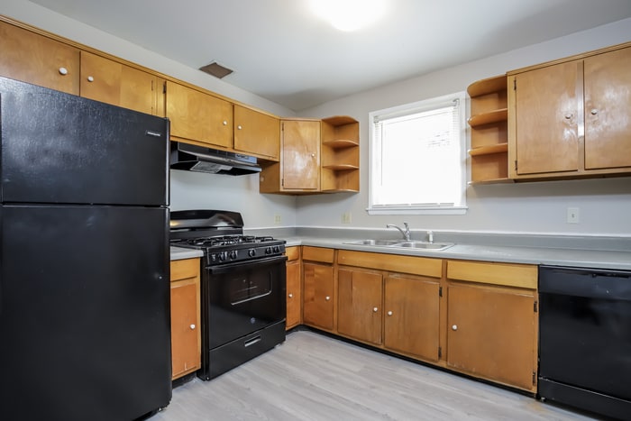 Building Photo - 2616 Shady Lawn Dr