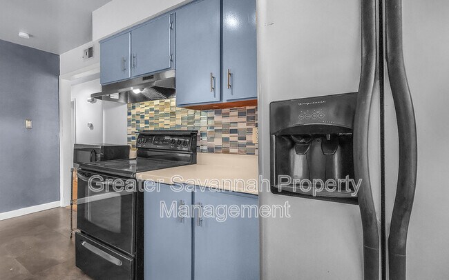 Building Photo - 1401 E 33rd St