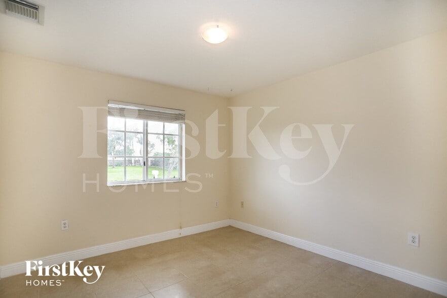 Building Photo - 20467 SW 327th St