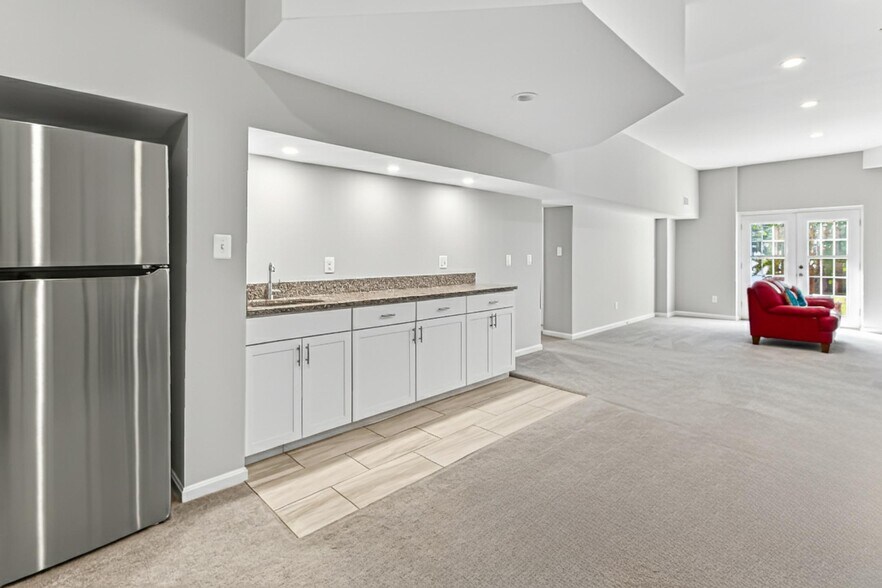 Building Photo - 1300 Pinstripe Ct