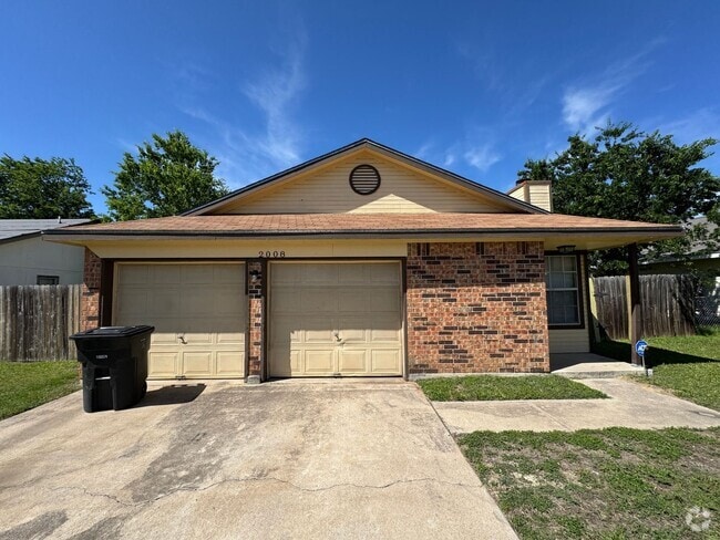 Building Photo - 2008 Dickens Dr