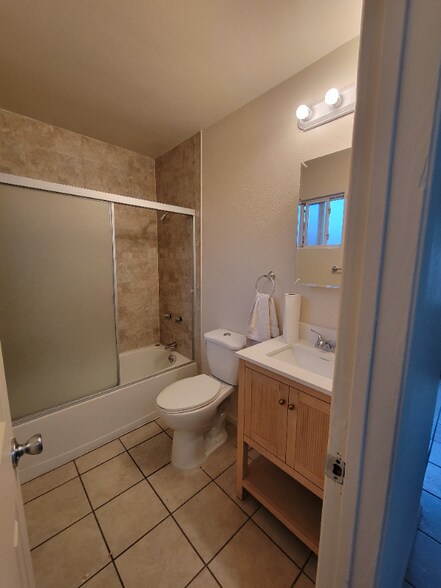 Building Photo - 1881 Harbor Ave