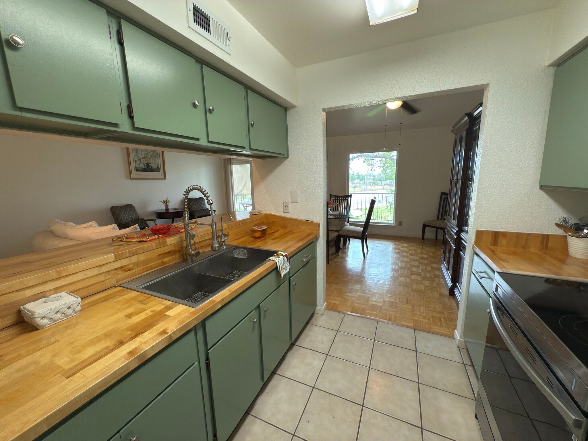 Building Photo - 2901 Central Blvd