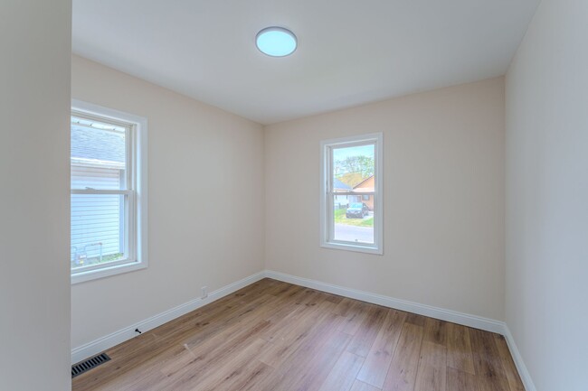 Building Photo - Completely redone 2 bedroom with 2 car garage