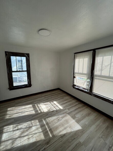 Building Photo - 2525 Tyrell Dr