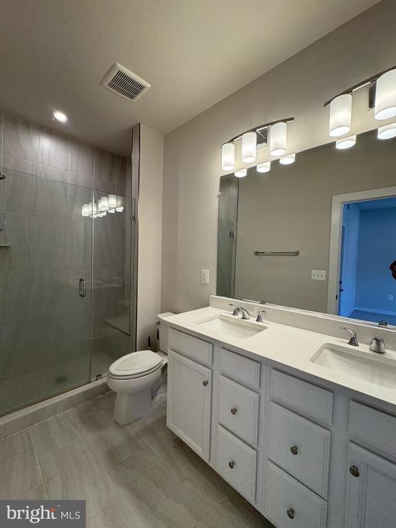 Building Photo - 1768 Hickory Wds Rd