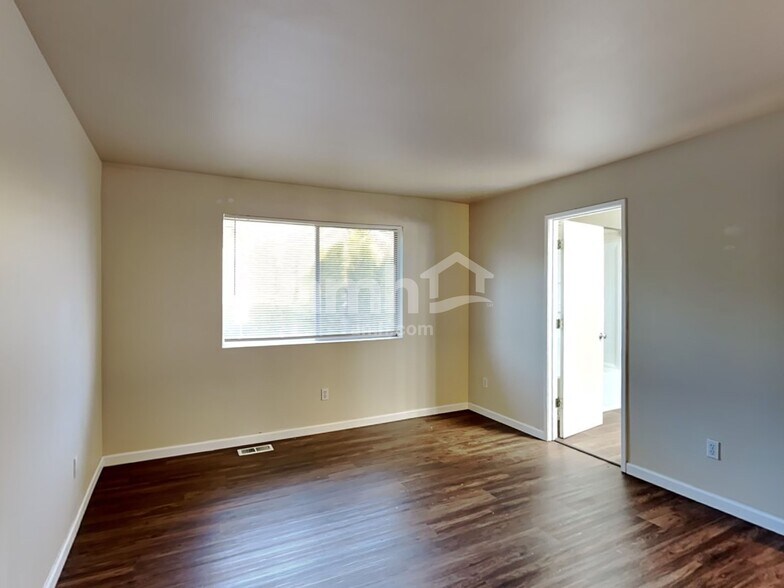 Building Photo - 21617 43rd Ave Ct E