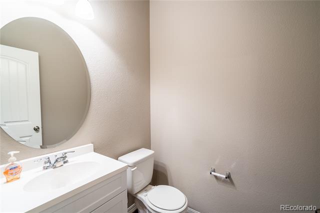 Building Photo - 3684 Saguaro Cir