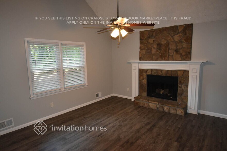 Building Photo - 510 Cove Rd