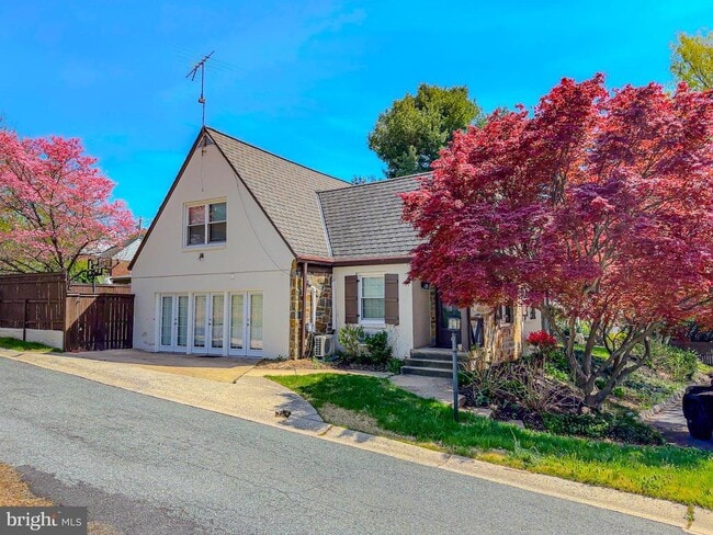 Building Photo - 9300 Colesville Rd