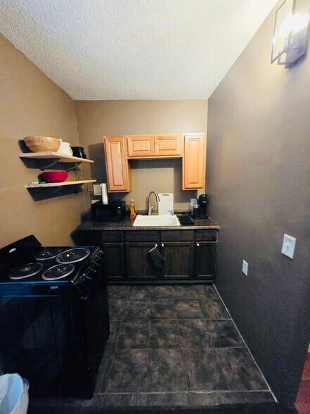 Building Photo - 53 Doyle Ave