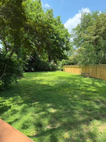 Building Photo - 5809 Greenlawn Dr