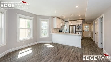 Building Photo - 24 Pearson Rd