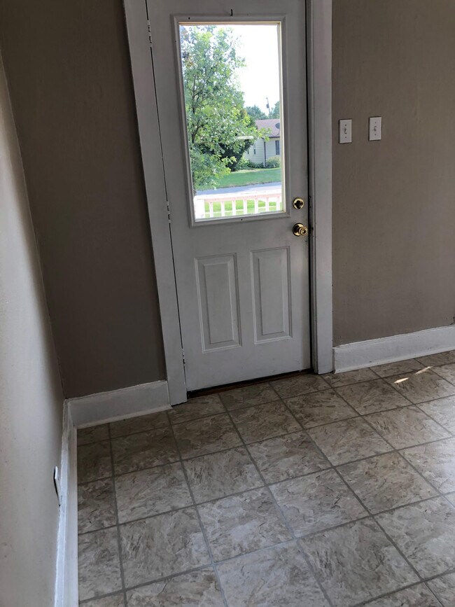 Door to deck from Kitchen - 1425 5th Ave