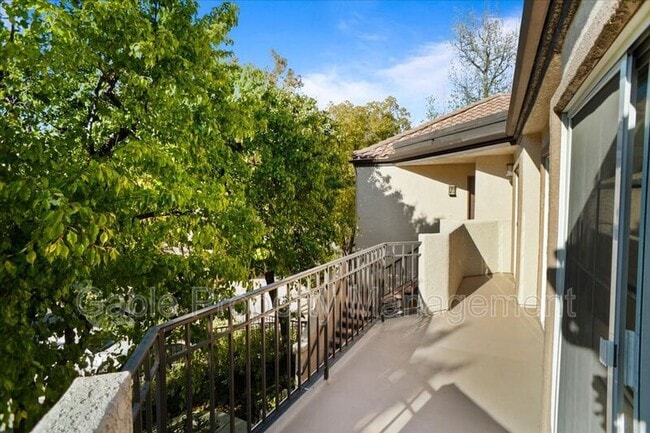 Building Photo - 24101 Del Monte Dr.