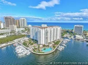 Building Photo - 1 Las Olas Cir