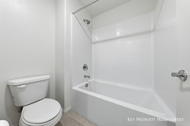 Building Photo - 4440 Bayley Skye Ave