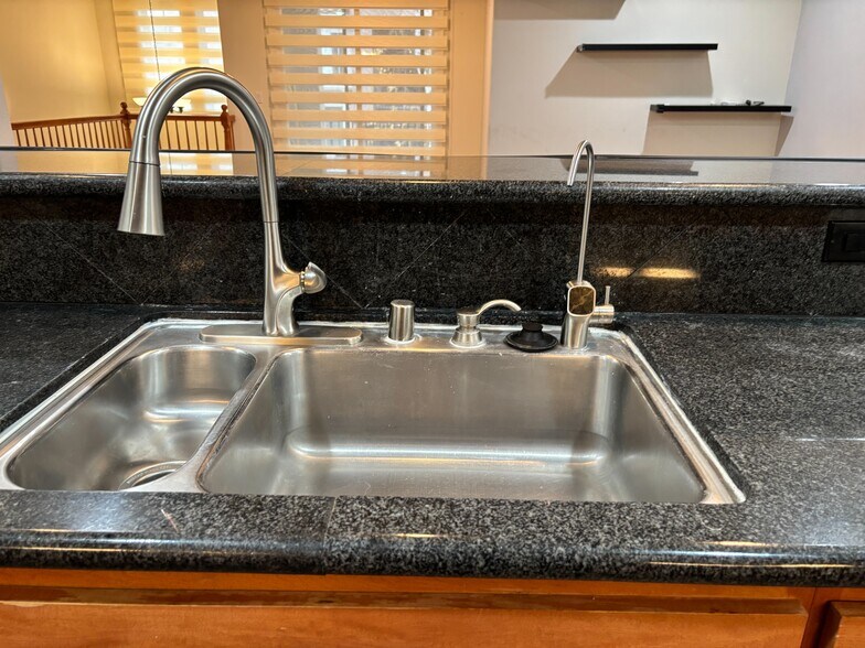 Building Photo - 3339 Monaghan St