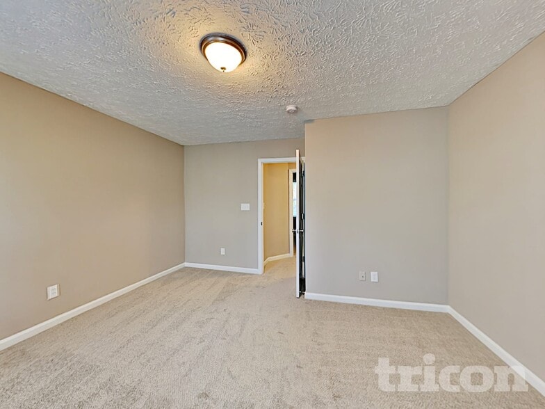Building Photo - 3328 Neptune Dr