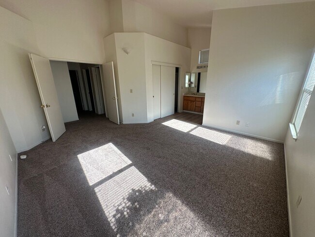 Building Photo - 9521 Twin Brooks Ln