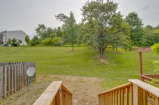 Building Photo - 103 Buttonwood Ct