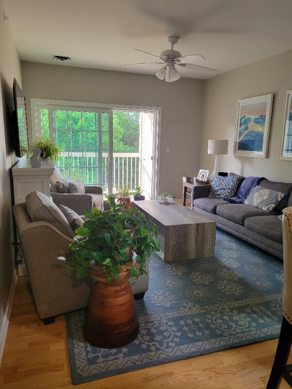 Building Photo - 23 Augustus Ct