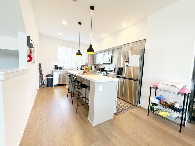 Building Photo - 1090 NW Dragonstone St