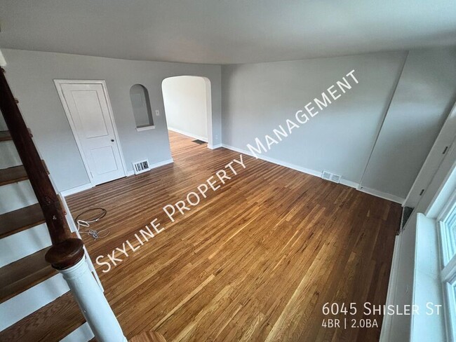 Building Photo - Newly Renovated 4 Bedroom Home For Rent in...