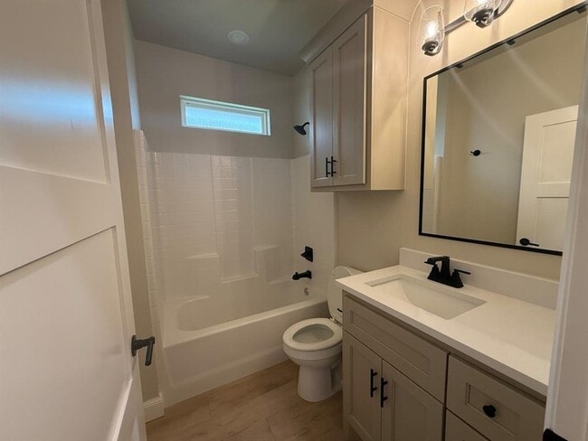 Building Photo - 4113 Abbey Pk Dr