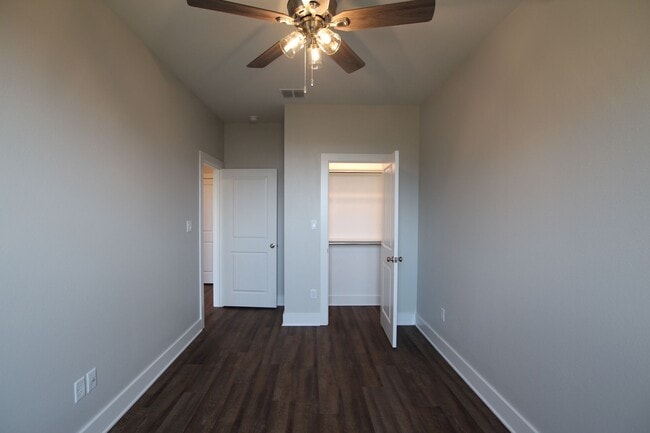 Building Photo - Luxury 3 Bedroom 2 Bath Townhomes in Bullard ISD!