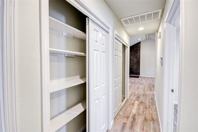 Building Photo - 211 Bumgarner Ave