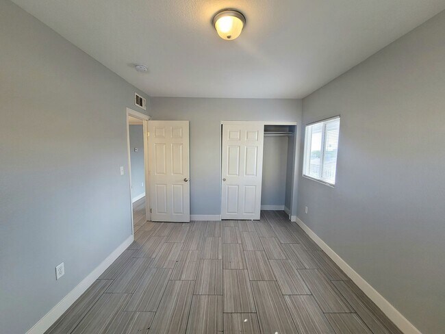 Building Photo - 224 N 13th St