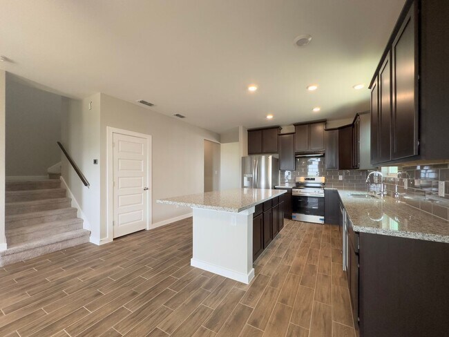 Building Photo - Newly constructed 4bd Home in Villas San A...