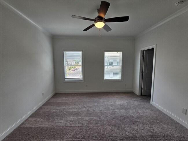 Building Photo - 500 Healy Dr