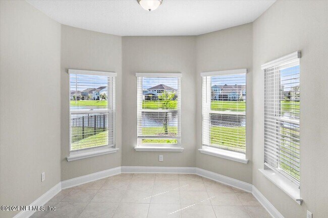 Building Photo - 342 Ness Cir