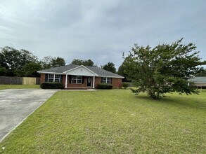 Building Photo - House for Rent